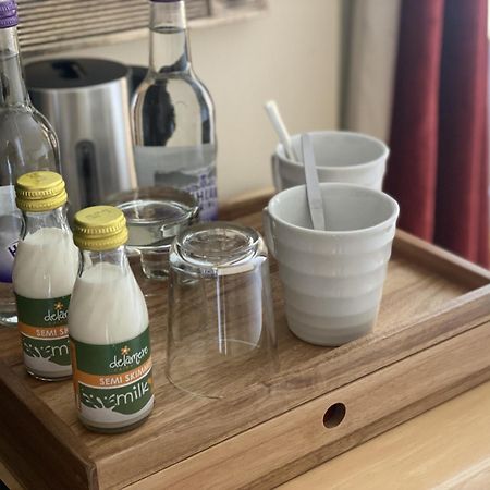 Burlton Inn Стая снимка